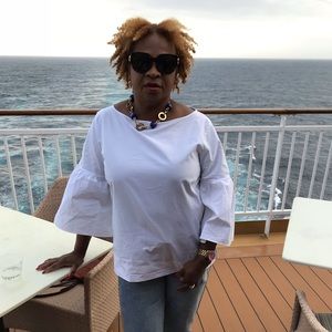 Meet your Posher, Paula